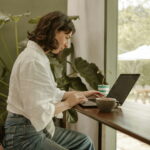 Lass uns ĂŒber Geld reden Ăber das Thema, ĂŒber das niemand wirklich spricht SelbststĂ€ndig arbeiten von zuhause und eigenes Business aufbauen